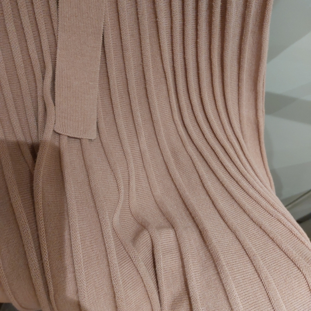 Knit Pleated Belted Maxi Dress - Blush - Picture 5 of 8